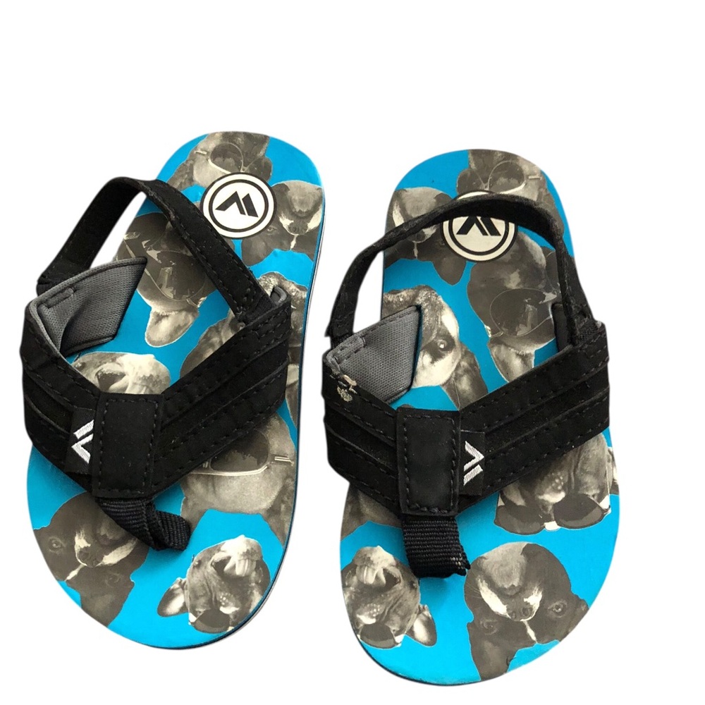 Target Size 7/8 Boy Black and Blue Sandals